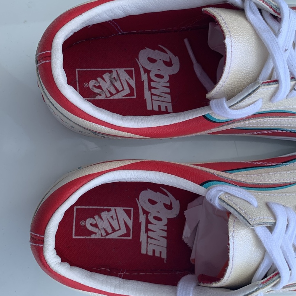 Vans OLD SKOOL "DAVID BOWIE" White and Red Athletic Shoes size 12 men’s - Picture 7 of 8